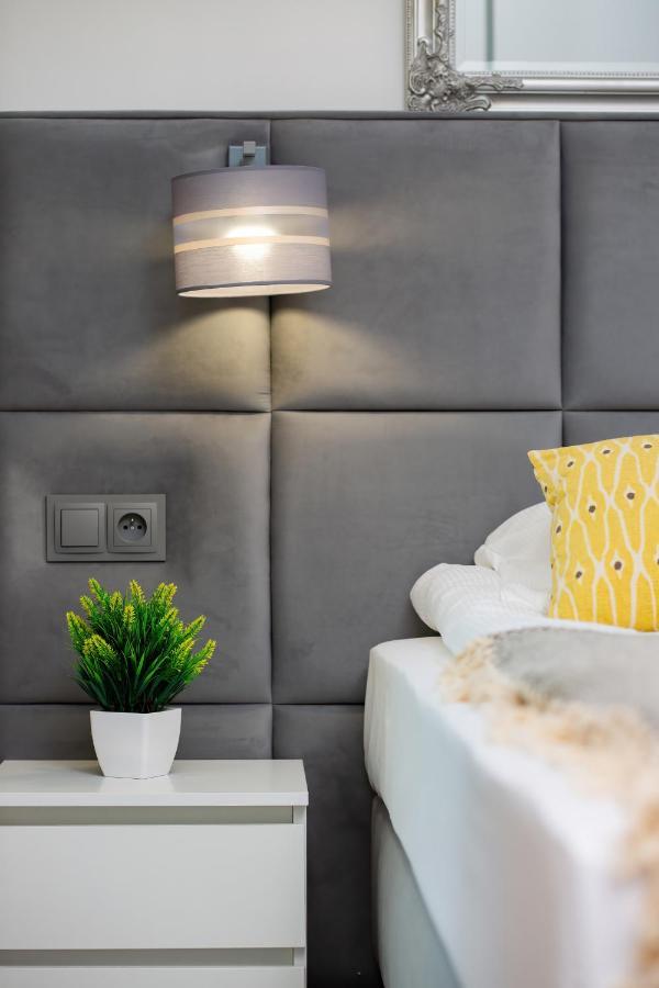 Warsaw Prymasa Tysiaclecia Business Centre By Noclegi Renters Ngoại thất bức ảnh