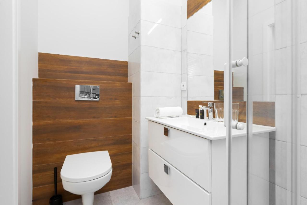 Warsaw Prymasa Tysiaclecia Business Centre By Noclegi Renters Ngoại thất bức ảnh