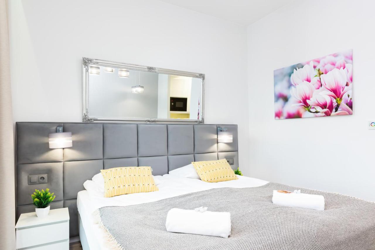 Warsaw Prymasa Tysiaclecia Business Centre By Noclegi Renters Ngoại thất bức ảnh
